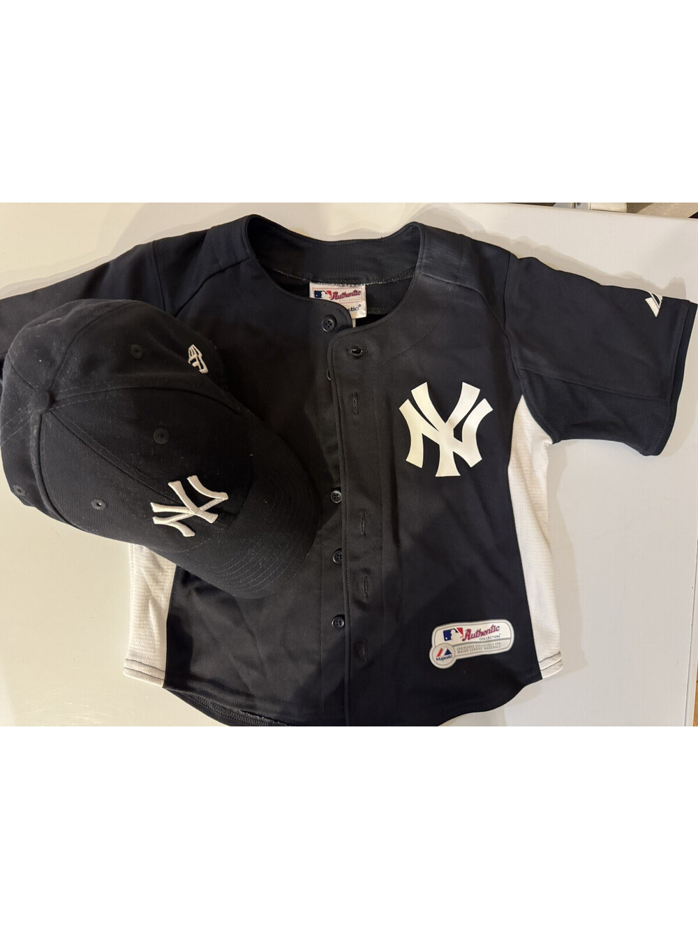 New York Yankees Youth Bundle Majestic Authentic Jersey Size 5/6 + New Era 9FORT